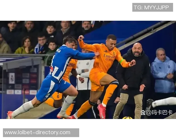 西甲精彩对决利物浦与皇马激战成平局全场沸腾瞬间回顾