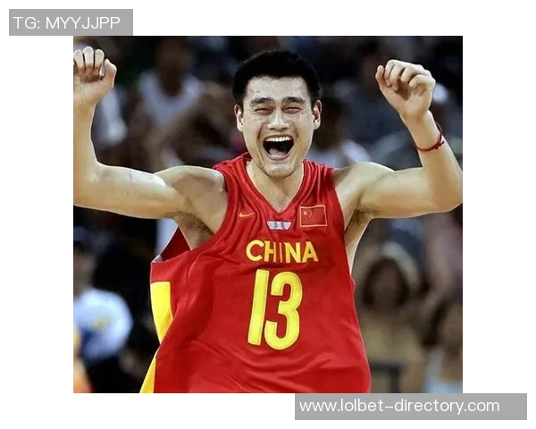 姚明在赛场上的精彩表现引领篮球风潮展现无与伦比的运动魅力与团队精神