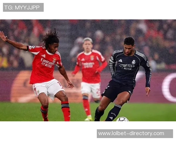 英超经典对决拜仁狂胜皇马五球大捷补时绝杀点燃全场激情