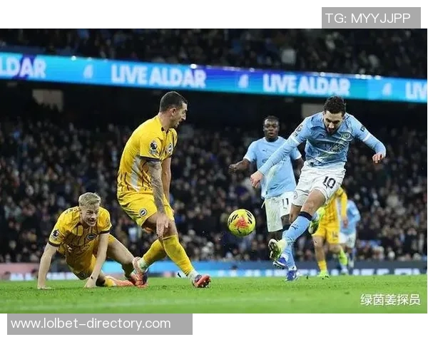 德甲激战曼城大胜里昂战术解析全场瞬间沸腾的精彩瞬间