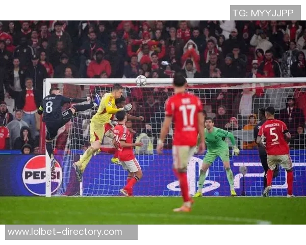 足总杯精彩对决皇马逆转多特蒙德补时绝杀引爆全场热情 足总杯精彩对决皇马逆转多特蒙德补时绝杀引爆全场热情