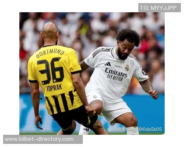 世界杯精彩对决多特蒙德与皇马激战成平局全场热情高涨