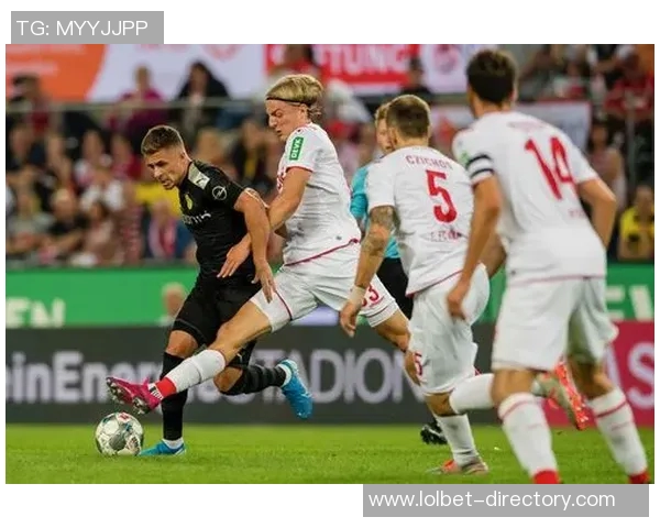 德甲惊现冷门巴黎圣日耳曼与热刺激战成平局引发全场热议